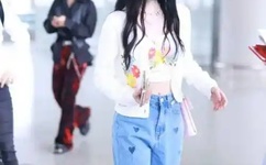 上课夹了一节课的跳D